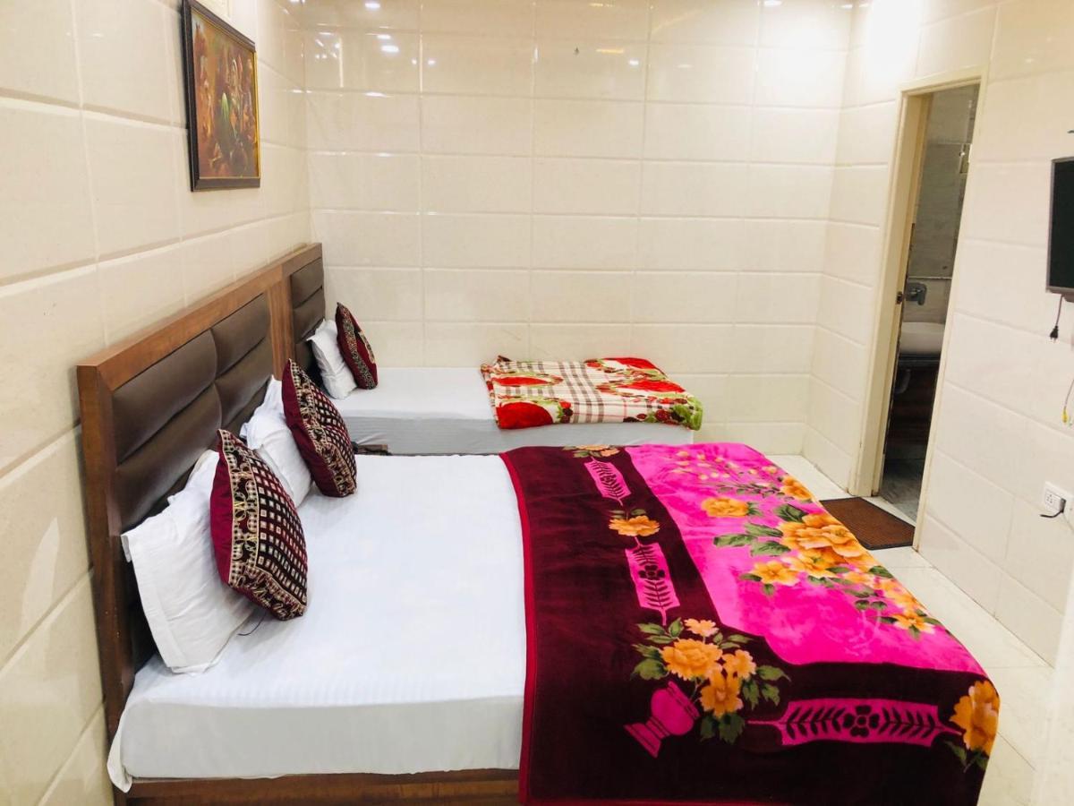 Jasneet Homestay Амритсар Экстерьер фото