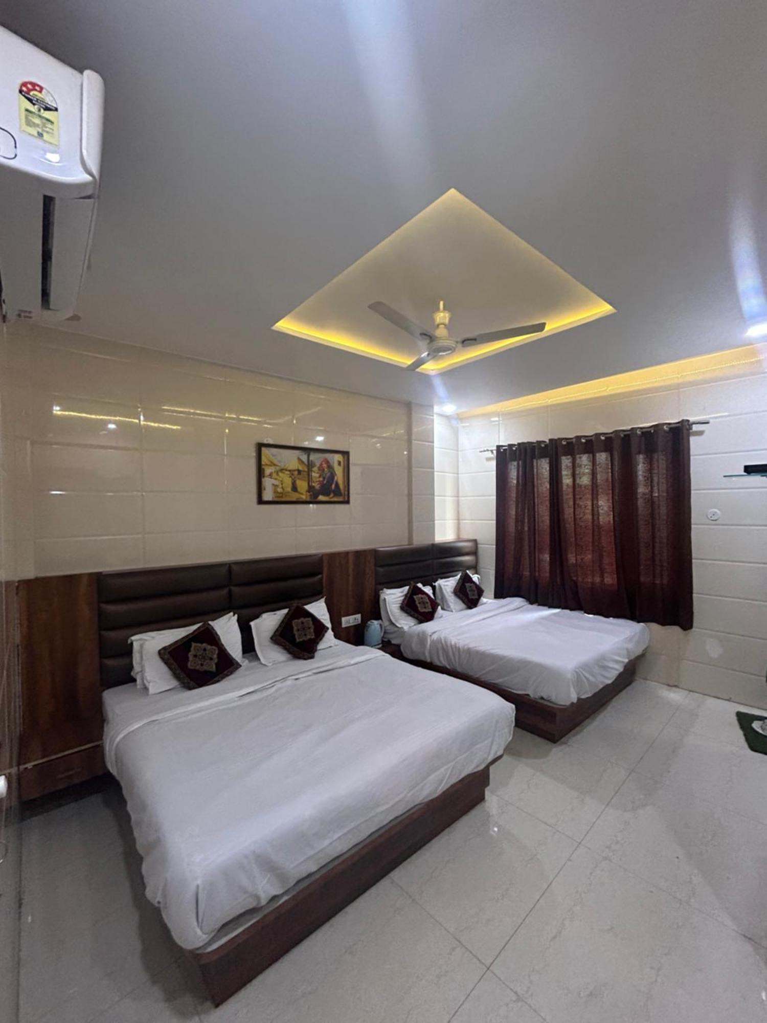 Jasneet Homestay Амритсар Экстерьер фото